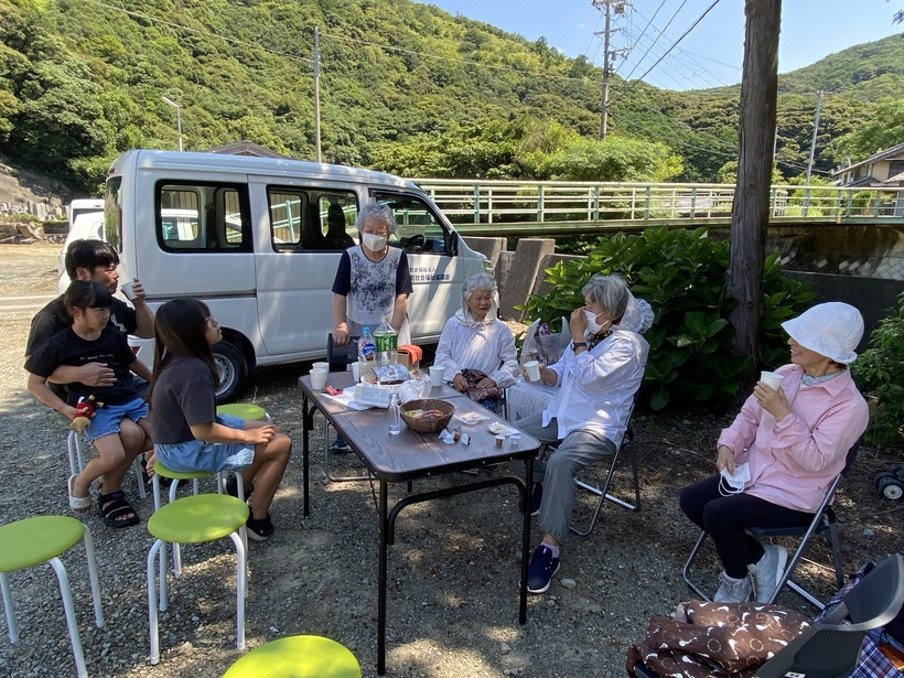 話し合いの場風景2